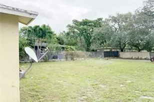 1136 NW 5th Ct, Fort Lauderdale, FL 33311 - Photo 37