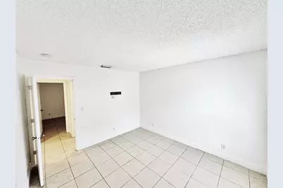 1136 NW 5th Ct, Fort Lauderdale, FL 33311 - Photo 15