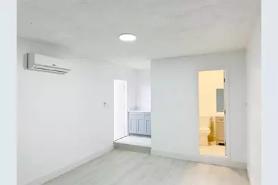 1136 NW 5th Ct, Fort Lauderdale, FL 33311 - Photo 23