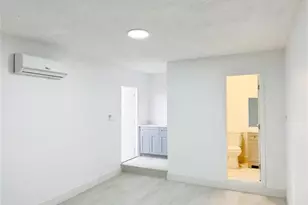 1136 NW 5th Ct, Fort Lauderdale, FL 33311 - Photo 23