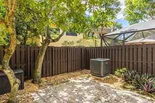 7950 NW 11th Ct, Plantation, FL 33322 - Photo 37