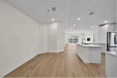 11766 NW 57th St, Coral Springs, FL 33076 - Photo 9