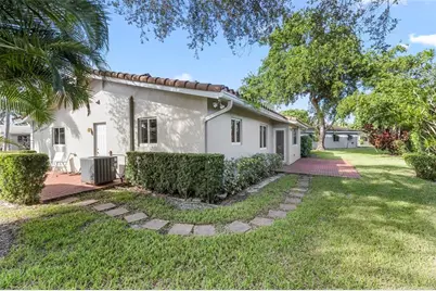 7237 E Tropical Way, Plantation, FL 33317 - Photo 45