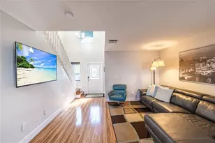 9871 NW 2nd Ct, Plantation, FL 33324 - Photo 7