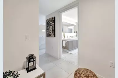 401 N Birch Rd, Unit #413, Fort Lauderdale, FL 33304 - Photo 11