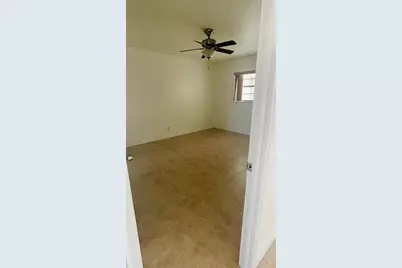 5111 W Oakland Park Blvd, Unit #306, Lauderdale Lakes, FL 33313 - Photo 11