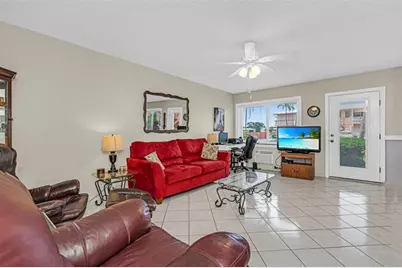 1000 SW 11th Ave, Unit #2E, Hallandale Beach, FL 33009 - Photo 11
