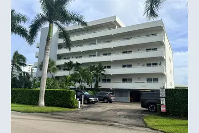 3212 NE 12th St, Unit #303, Pompano Beach, FL 33062 - Photo 1