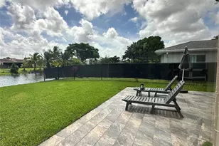 9208 NW 80 St, Tamarac, FL 33321 - Photo 19