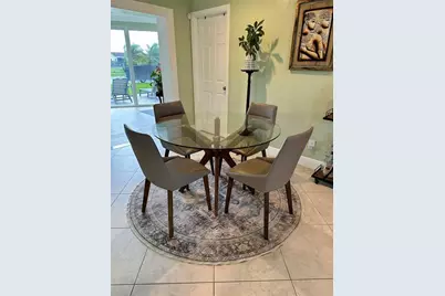 9208 NW 80th St, Tamarac, FL 33321 - Photo 15