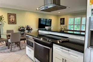 9208 NW 80 St, Tamarac, FL 33321 - Photo 13