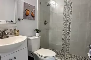 9208 NW 80 St, Tamarac, FL 33321 - Photo 9