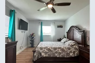 9208 NW 80th St, Tamarac, FL 33321 - Photo 17