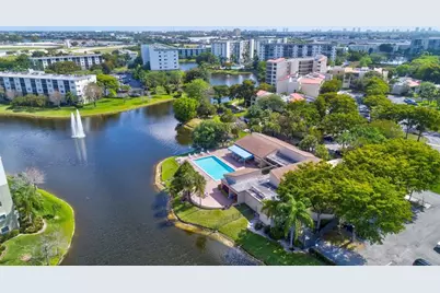 2202 S Cypress Bend Dr, Unit #906, Pompano Beach, FL 33069 - Photo 23