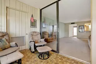 7360 NW 18th St, Margate, FL 33063 - Photo 15