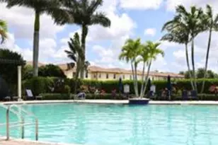 8915 W 35th Ave, Hialeah, FL 33018 - Photo 43