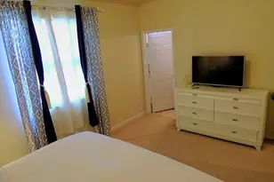 8915 W 35th Ave, Hialeah, FL 33018 - Photo 25