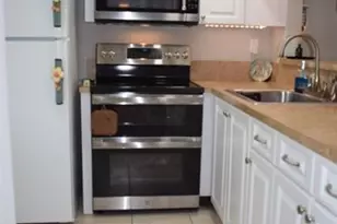 9201 Lime Bay Blvd, Tamarac, FL 33321 - Photo 5