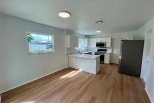 965 Highland Dr SW, Vero Beach, FL 32962 - Photo 11