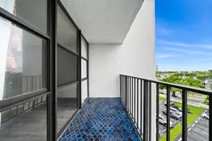 800 Parkview Dr, Hallandale Beach, FL 33009 - Photo 13