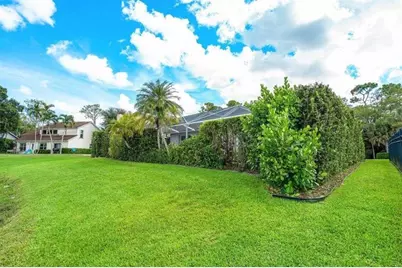 3598  Woods Walk Blvd, Lake Worth, FL 33467 - Photo 21