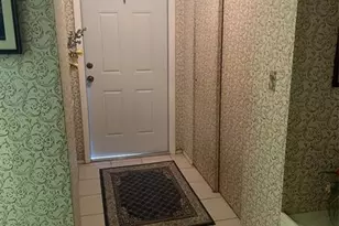 1425 Atlantic Shores Blvd, Hallandale Beach, FL 33009 - Photo 5