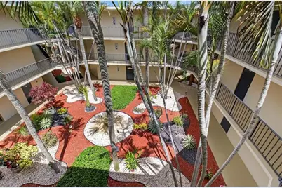 5370  Las Verdes Cr, Unit #319, Delray Beach, FL 33484 - Photo 1