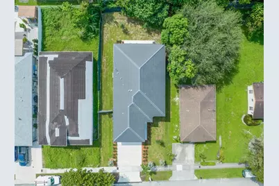 2962 NW 10th Ct, Fort Lauderdale, FL 33311 - Photo 25