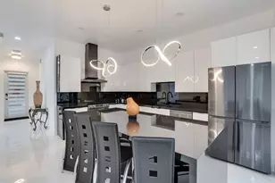 2962 NW 10th Ct, Fort Lauderdale, FL 33311 - Photo 5