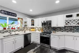 4770 SW 57th Terrace, Davie, FL 33314 - Photo 15