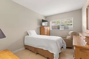 2160 NE 56th Ct, Fort Lauderdale, FL 33308 - Photo 21