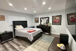 4751 NE 10, Oakland Park, FL 33334 - Photo 13