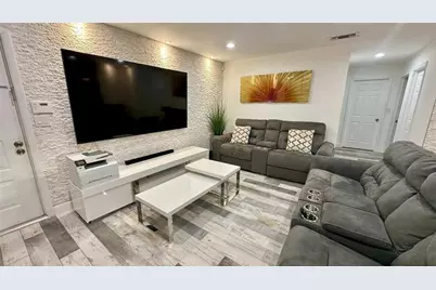 4751 NE 10, Oakland Park, FL 33334 - Photo 3