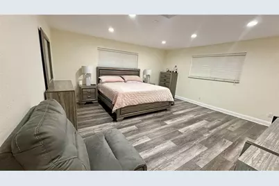 4751 NE 10, Oakland Park, FL 33334 - Photo 15