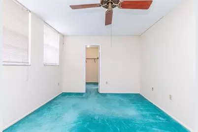 4281 W 10th Ct, Hialeah, FL 33012 - Photo 17