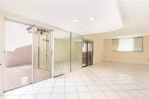 4281 W 10th Ct, Hialeah, FL 33012 - Photo 7