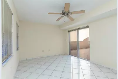 4281 W 10th Ct, Hialeah, FL 33012 - Photo 9