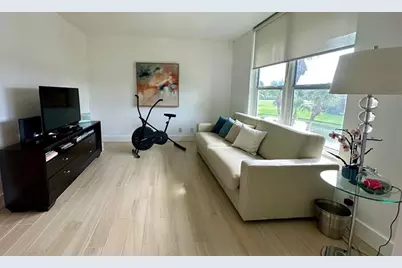 7582 NE Regency Lake Dr, Unit #301, Boca Raton, FL 33433 - Photo 15