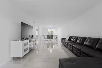 4301  Martinique Cir, Unit #M2, Coconut Creek, FL 33066 - Photo 5