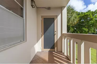 4301  Martinique Cir, Unit #M2, Coconut Creek, FL 33066 - Photo 15