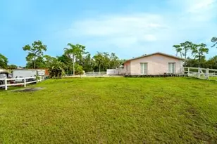 5406 Godfrey Rd, Parkland, FL 33067 - Photo 17