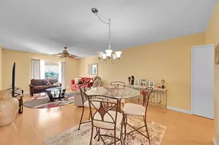 3475 Brokenwoods Dr, Coral Springs, FL 33065 - Photo 3