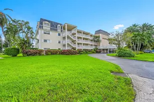 3475 Brokenwoods Dr, Coral Springs, FL 33065 - Photo 11