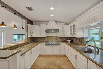 2740 NE 29th St, Fort Lauderdale, FL 33306 - Photo 17