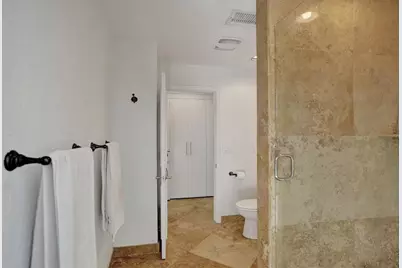 2740 NE 29th St, Fort Lauderdale, FL 33306 - Photo 39