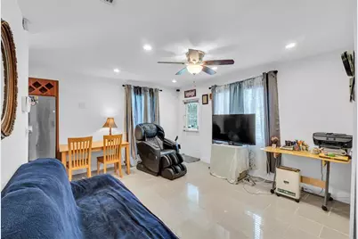 891 NW 34th Ter, Lauderhill, FL 33311 - Photo 7