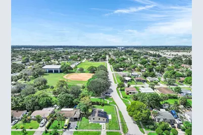 891 NW 34th Ter, Lauderhill, FL 33311 - Photo 33