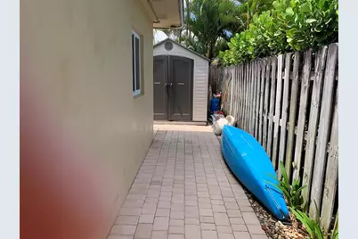 3205  Marine Dr, Pompano Beach, FL 33062 - Photo 15