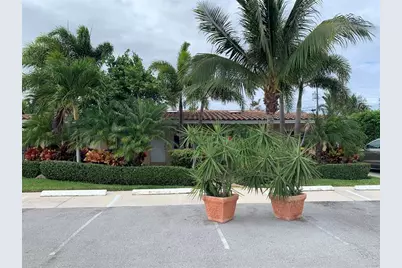 3205  Marine Dr, Pompano Beach, FL 33062 - Photo 1