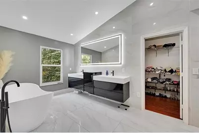 7501  Red Bay Place, Coral Springs, FL 33065 - Photo 17